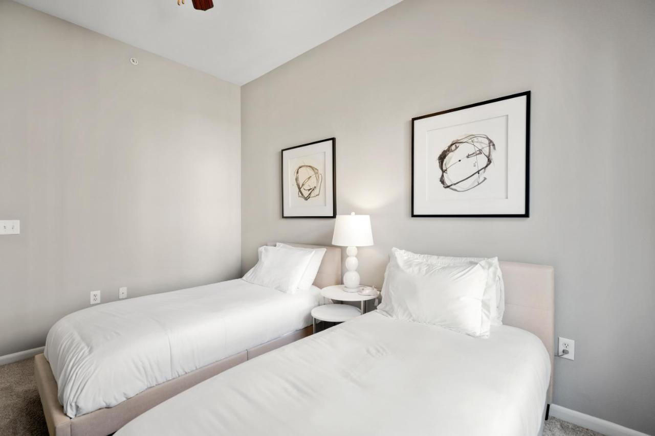Kasa Legacy Town Center Aparthotel